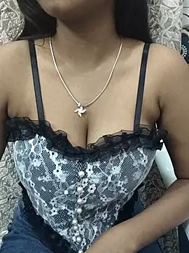 Ishaani 0 online show from 15, 2, 2025