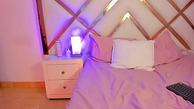 HayamiKioto online show from 31, 1, 2025