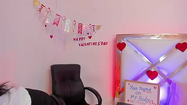 HayamiKioto online show from 4, 2, 2025