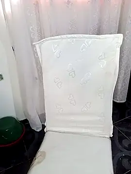 Snapshot of emily_sweet13 chatting on 7, 3, 2025 emily sweet13 online show from 7, 3, 2025