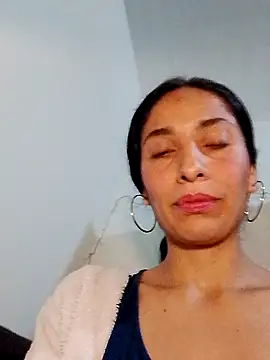 Snapshot of chloewildd_ chatting on 1, 12, 2024 chloewildd  online show from 1, 12, 2024