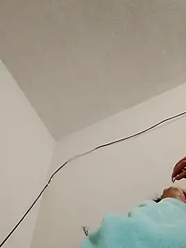 Snapshot of chloewildd_ chatting on 4, 1, 2025 chloewildd  online show from 4, 1, 2025