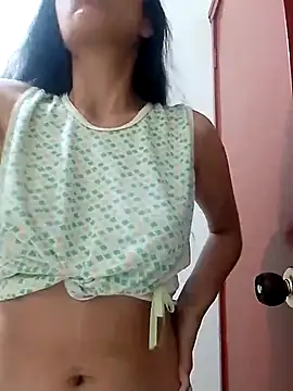 Snapshot of chloewildd_ chatting on 9, 2, 2025 chloewildd  online show from 9, 2, 2025