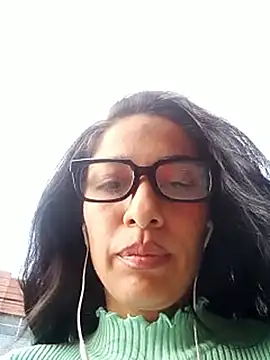 Snapshot of chloewildd_ chatting on 12, 9, 2025 chloewildd  online show from 12, 9, 2025