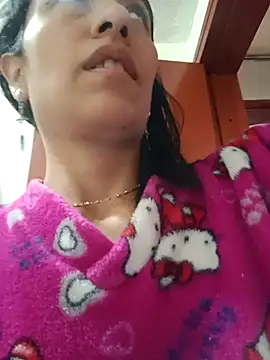 Snapshot of chloewildd_ chatting on 21, 9, 2025 chloewildd  online show from 21, 9, 2025