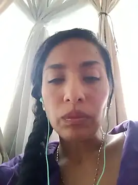 Snapshot of chloewildd_ chatting on 2, 11, 2025 chloewildd  online show from 2, 11, 2025