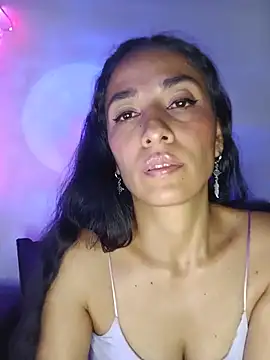 Snapshot of chloewildd_ chatting on 31, 5, 2026 chloewildd online show from 31, 5, 2026