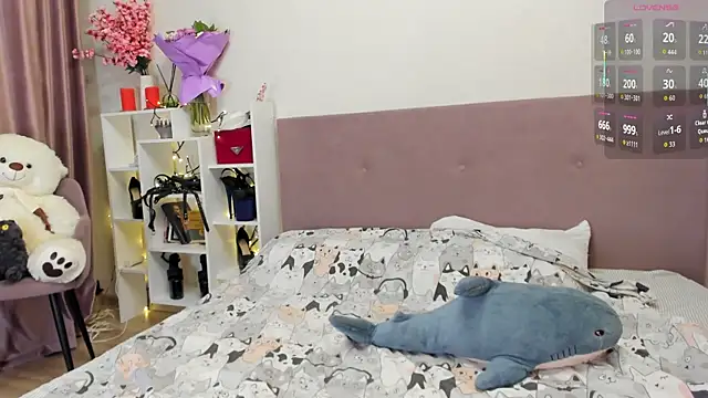 Shadow Dance online show from 25, 9, 2025