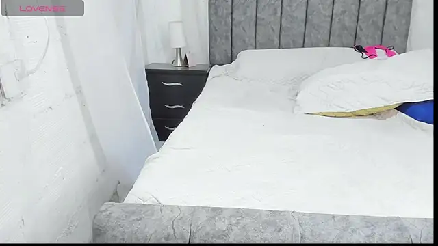 Natalystevens online show from 19, 3, 2025