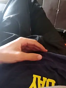 Snapshot of Juliano69xv chatting on 1, 2, 2026 Juliano69xv online show from 1, 2, 2026