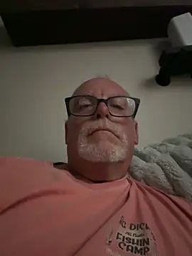 Snapshot of wildrocket02 chatting on 15, 5, 2026 wildrocket02 online show from 15, 5, 2026