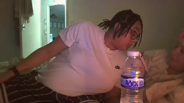 vanilla chocolate23 online show from 7, 1, 2025