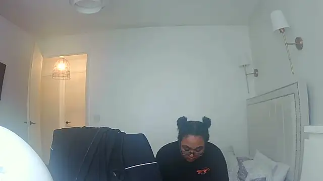 vanilla chocolate23 online show from 13, 2, 2026