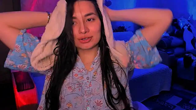 Swee Alicee online show from 6, 3, 2026