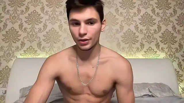 Snapshot of denlover1 chatting on 18, 12, 2024 denlover1 online show from 18, 12, 2024