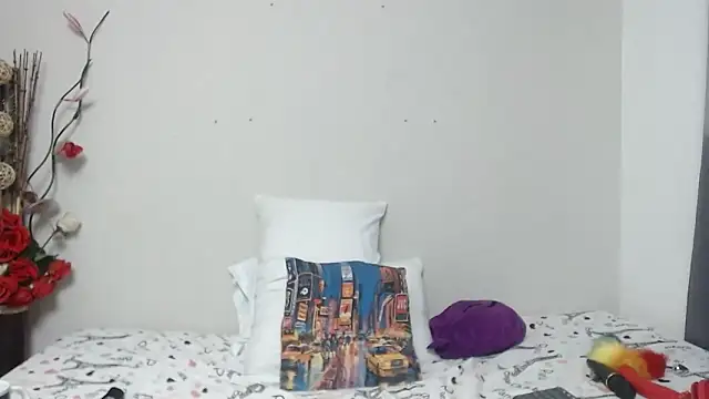 Snapshot of Nicol_Love0 chatting on 5, 2, 2025 Nicol Love0 online show from 5, 2, 2025