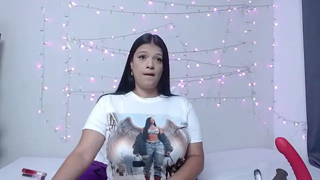 Snapshot of Nicol_Love0 chatting on 10, 3, 2025 Nicol Love0 online show from 10, 3, 2025