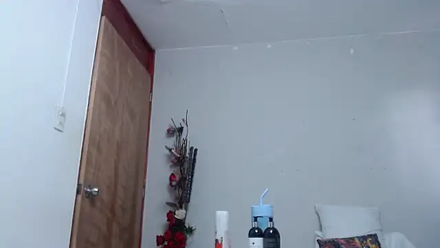 Snapshot of Nicol_Love0 chatting on 21, 3, 2025 Nicol Love0 online show from 21, 3, 2025