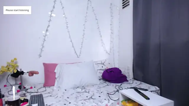 Snapshot of Nicol_Love0 chatting on 21, 10, 2025 Nicol Love0 online show from 21, 10, 2025