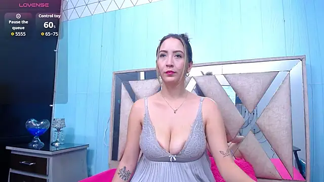 Snapshot of sweet_thalia_ chatting on 6, 6, 2026 sweet thalia online show from 6, 6, 2026