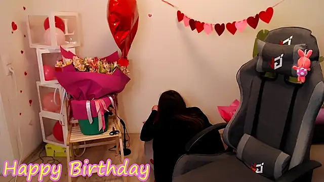 M Sensual online show from 15, 4, 2026