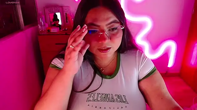 Rebeca charme21 online show from 2, 2, 2025