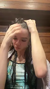 LizaTheButter online show from 6, 2, 2025