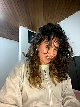 Snapshot of Andi9_ chatting on 16, 10, 2025 Andi9 online show from 16, 10, 2025