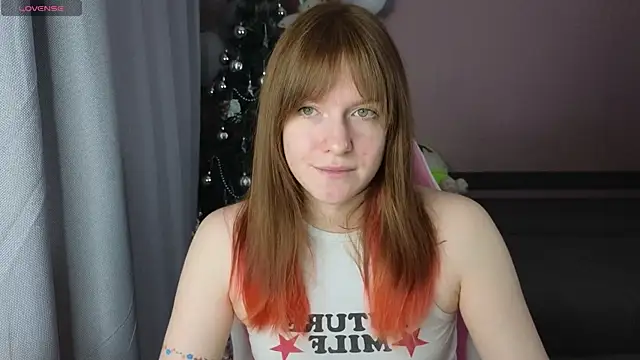 Snapshot of CassieJuice69 chatting on 7, 1, 2025 CassieJuice69 online show from 7, 1, 2025