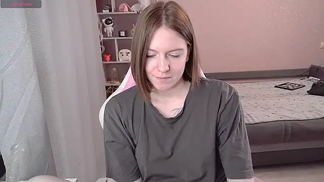 Snapshot of CassieJuice69 chatting on 24, 10, 2025 CassieJuice69 online show from 24, 10, 2025