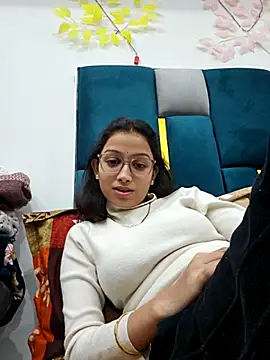 Snapshot of Aleena_Rai chatting on 22, 2, 2025 Aleena Rai online show from 22, 2, 2025