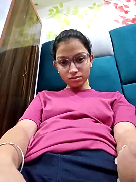 Snapshot of Aleena_Rai chatting on 12, 3, 2025 Aleena Rai online show from 12, 3, 2025