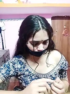 Cute-Simmi online show from 8, 1, 2025