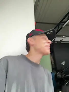 Daddyrich 632 online show from 12, 7, 2026