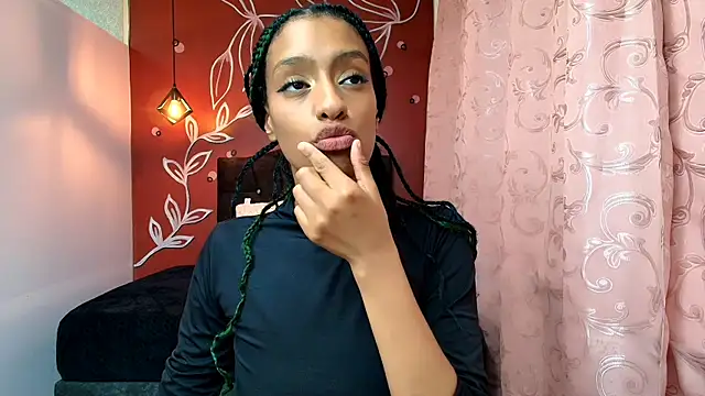 Zia Green online show from 13, 12, 2024