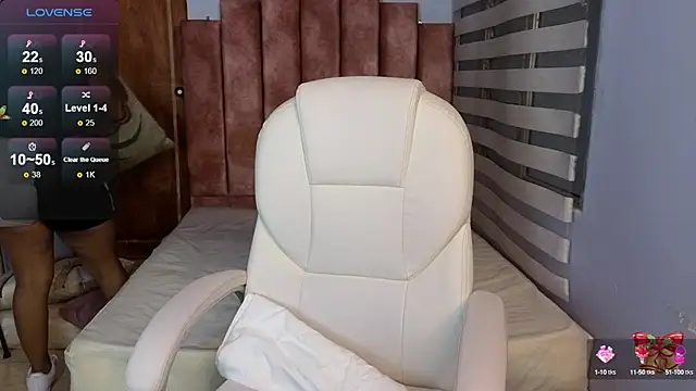 Snapshot of lou_rosse_ chatting on 20, 12, 2024 lou rosse online show from 20, 12, 2024