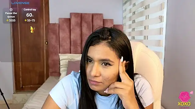 Snapshot of lou_rosse_ chatting on 8, 1, 2025 lou rosse online show from 8, 1, 2025