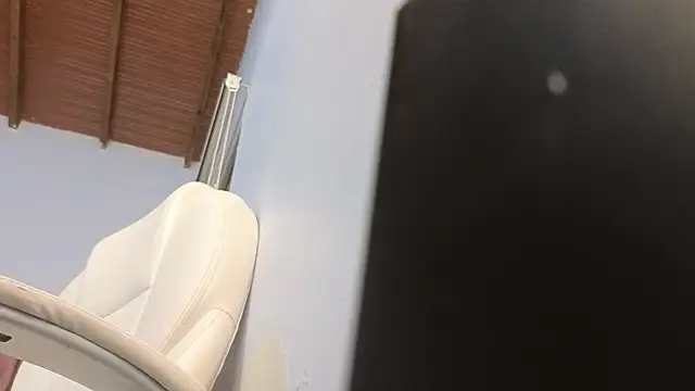 Snapshot of lou_rosse_ chatting on 25, 1, 2025 lou rosse online show from 25, 1, 2025