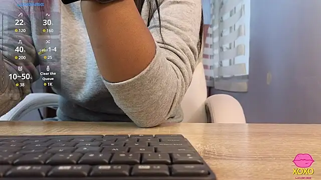 Snapshot of lou_rosse_ chatting on 19, 2, 2025 lou rosse online show from 19, 2, 2025