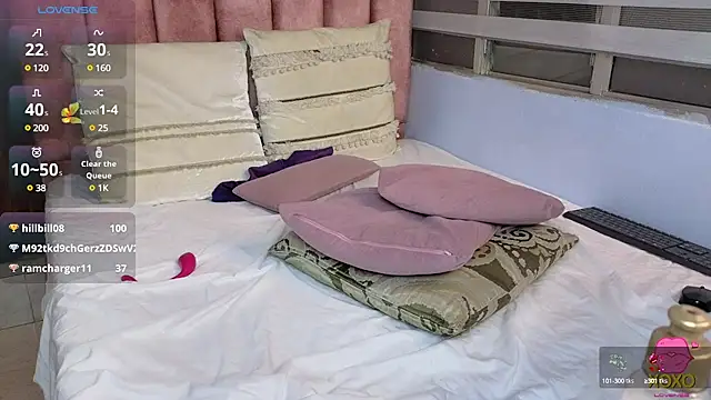 Snapshot of lou_rosse_ chatting on 11, 3, 2025 lou rosse online show from 11, 3, 2025