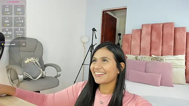 Snapshot of lou_rosse_ chatting on 18, 10, 2025 lou rosse online show from 18, 10, 2025