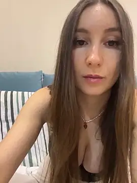 viviandaimond1 online show from 4, 1, 2025