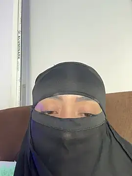 Sweet hot mia online show from 25, 5, 2026
