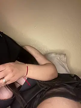 Cameelia online show from 15, 1, 2025