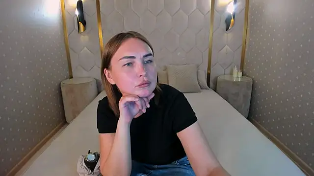 Snapshot of EmmaSparky chatting on 4, 6, 2026 EmmaSparky online show from 4, 6, 2026