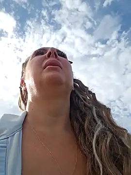 Snapshot of MariaRichi_ chatting on 9, 9, 2025 MariaRichi  online show from 9, 9, 2025