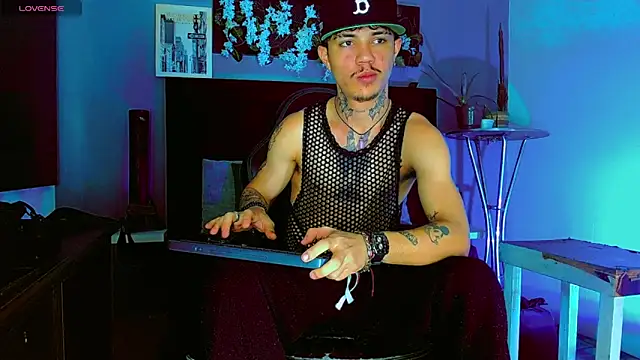 Snapshot of HannibalLester chatting on 21, 6, 2026 HannibalLester online show from 21, 6, 2026