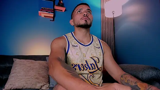 Snapshot of maximusclark1 chatting on 27, 10, 2025 maximusclark1 online show from 27, 10, 2025