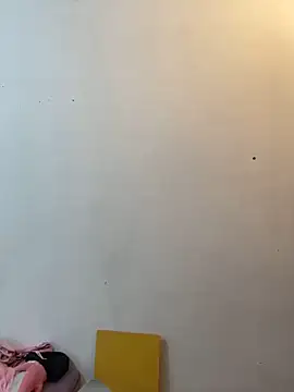 Snapshot of crystalmmour chatting on 27, 1, 2025 crystalmmour online show from 27, 1, 2025