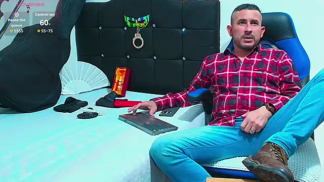 Snapshot of Yeol_King chatting on 4, 11, 2025 Yeol King online show from 4, 11, 2025